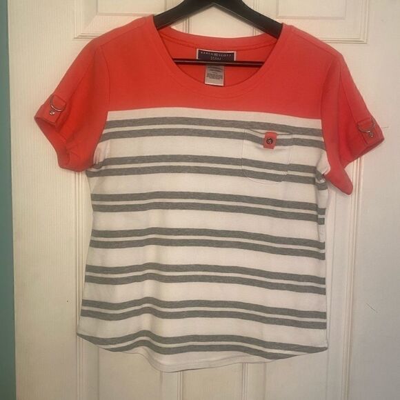 Karen Scott Sport Petite Medium Coral Gray White Front Pocket T-Shirt - Picture 1 of 6